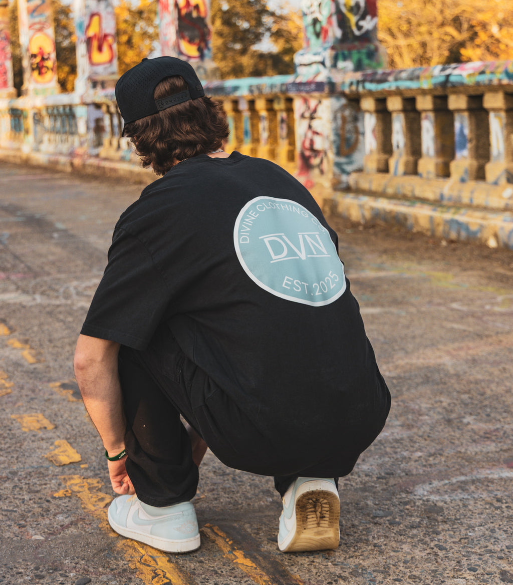 Oversized "Powder" Tee Black