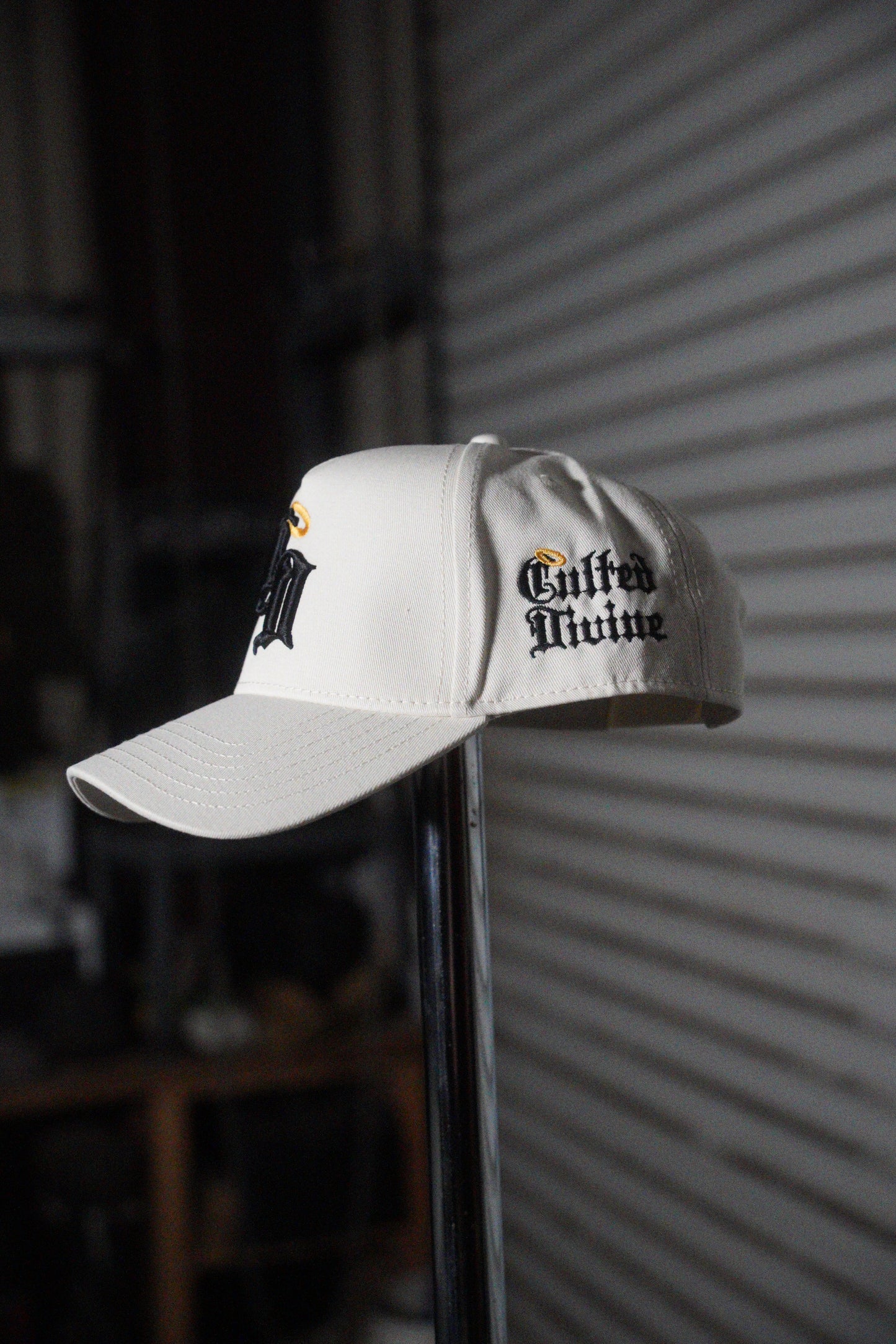 CD Trucker Hat Ecru